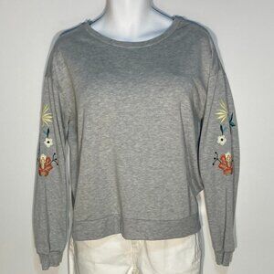 Coverstitched SZ S Gray sweatshirt with embroidered details on sleeves